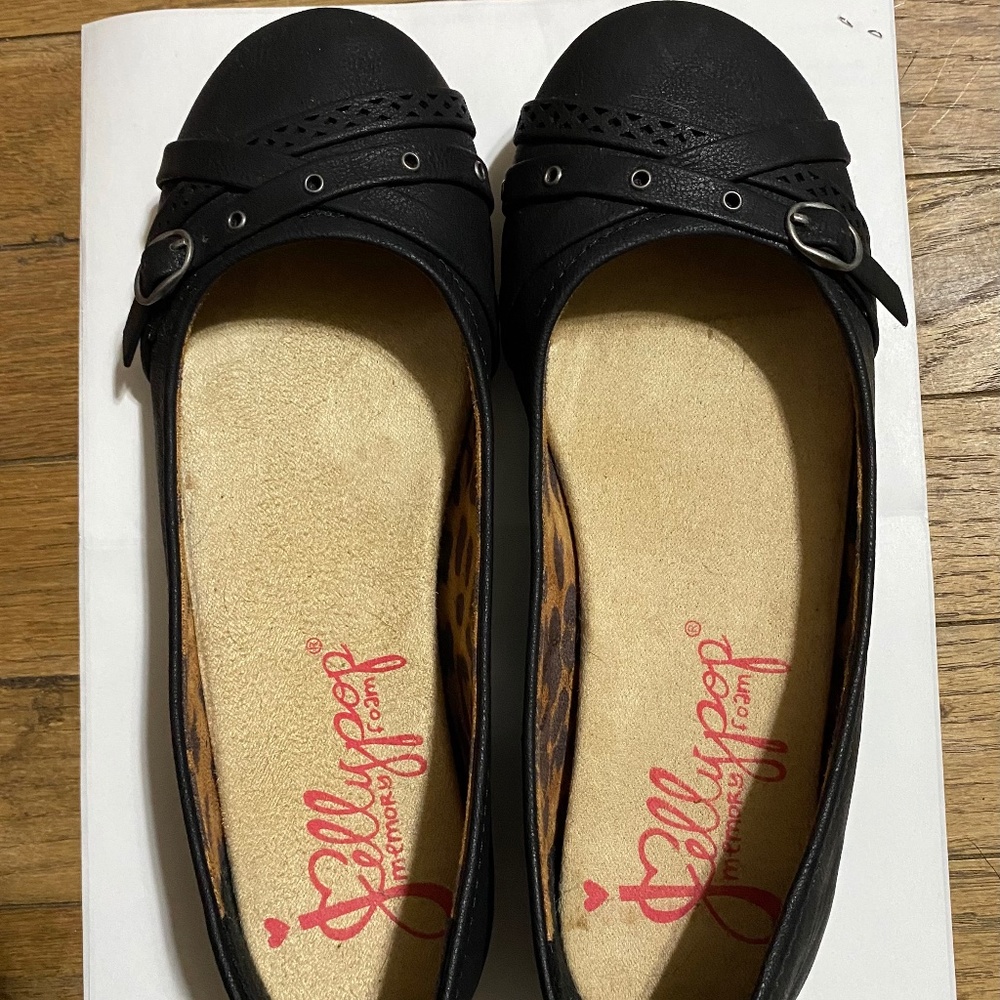 Black dress flats